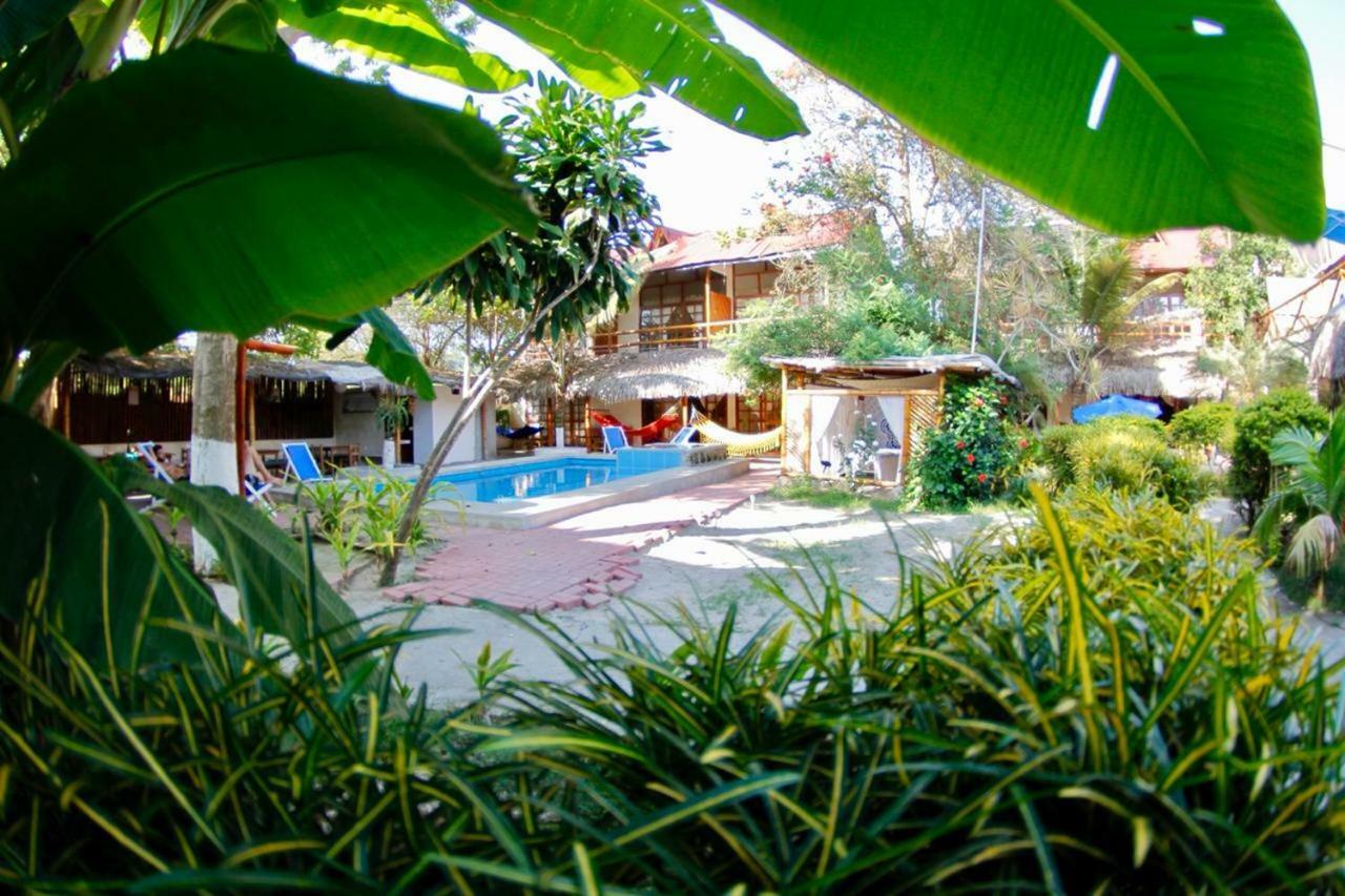 Hotel Sumpa Montanita Exterior photo